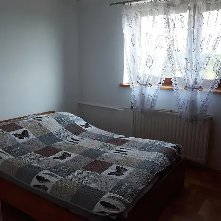 Agroturystyka Zacisze Kaniów Apartament *